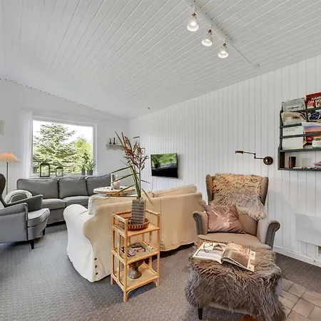 Cristal - 400m To The Fjord By Interhome Feriehus